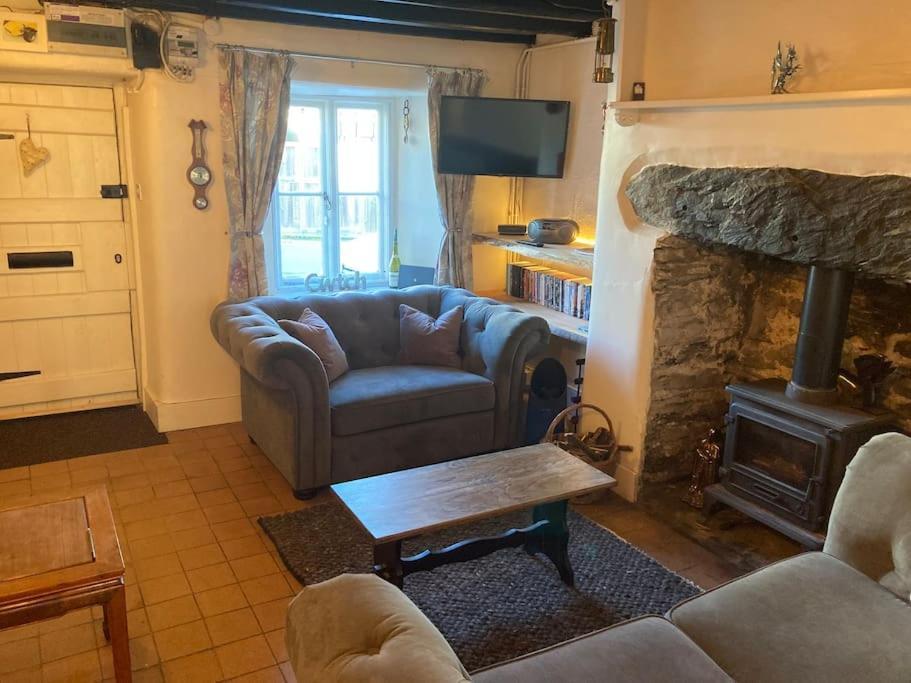 Lovely Peaceful 2 Bed Cottage Llandderfel エクステリア 写真
